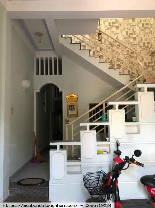 Bán nhà mặt tiền phường VIP Nguyễn văn Cừ, trung tâm Tp Quy Nhơn - Diện tích: 48m2 - Pháp lý: sổ đỏ chính chủ - Giá: 5 tỷ 800 triệu 2pn 2wc Bán nhà mặt tiền phường VIP Nguyễn văn Cừ, trung tâm Tp Quy Nhơn - Diện tích: 48m2 - Pháp lý: sổ đỏ chính chủ - Giá: 5 tỷ 800 triệu 2pn 2wc