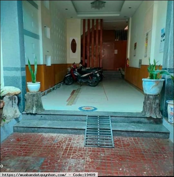 Bán nhà trọ 3 tầng ở hẻm ô tô P Ngô mây Tp Quy Nhơn - Diện tích đất: 150m - Kết cấu: nhà 3 tầng - Hướng Tây bắc - Giá: 4 tỷ 350 triệu 