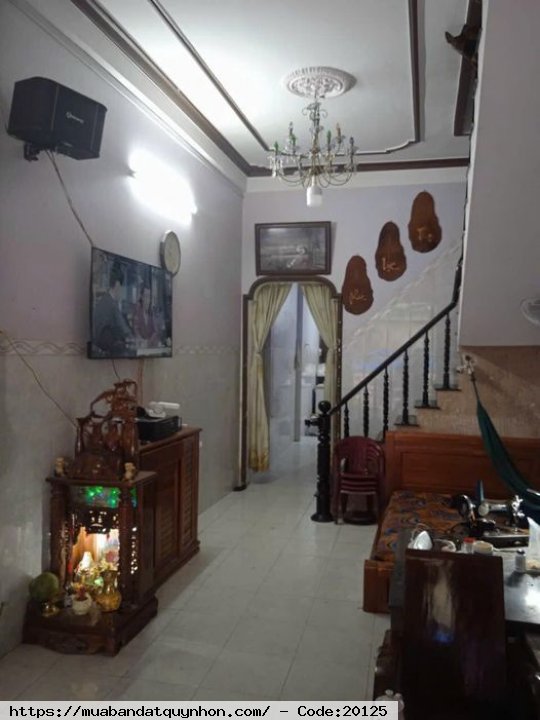 Cần bán nhà mặt tiền ngay chợ khu 6_P Ngô Mây_trung tâm Tp Quy Nhơn - nhà 2 tầng, 3 pn, 2wc - dtsd 142m2 - Giá 7 tỷ 