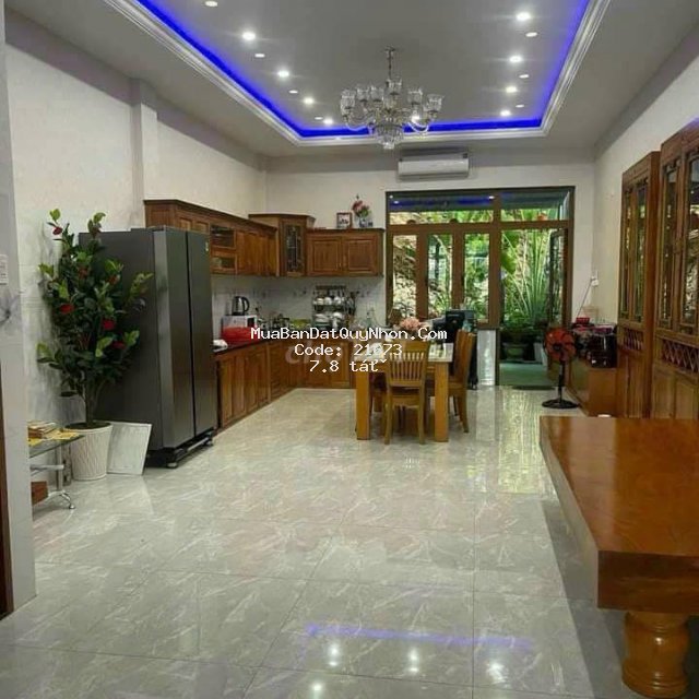 Nhà mặt tiền 1 trệt 4 lầu view sông phường đống đa