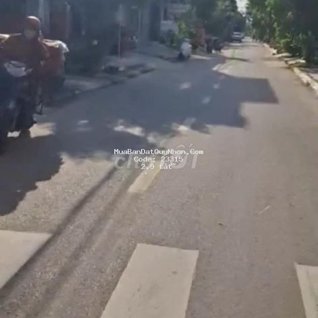 Bán đất lô góc dt: 93m2 khu võ thị sáu cách chợ điện biên phủ 200m :