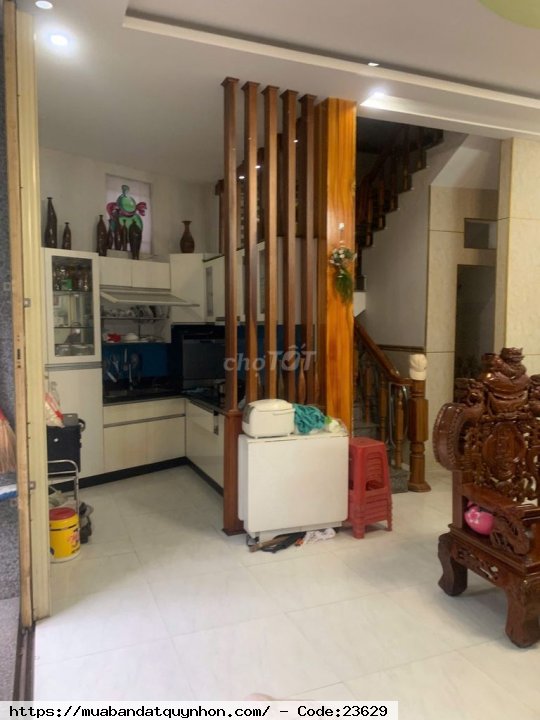 Bán nhà chính chủ thông thoáng oto vào được Bán nhà chính chủ thông thoáng oto vào được