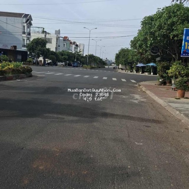 Cần bán đất dt: 80 m2 đường  huỳnh tấn phát khu bắc hà thanh 1
