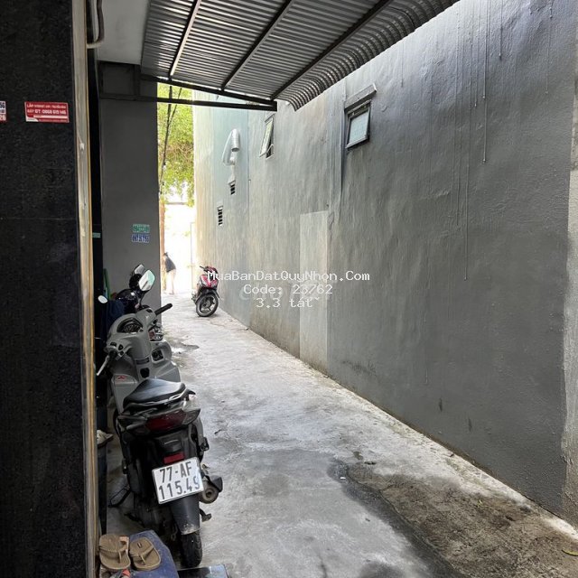 Nhà cách mặt tiền 10m đường hoàng văn thụ : giá 3,3 tỷ (còn tl) Nhà cách mặt tiền 10m đường hoàng văn thụ : giá 3,3 tỷ (còn tl)