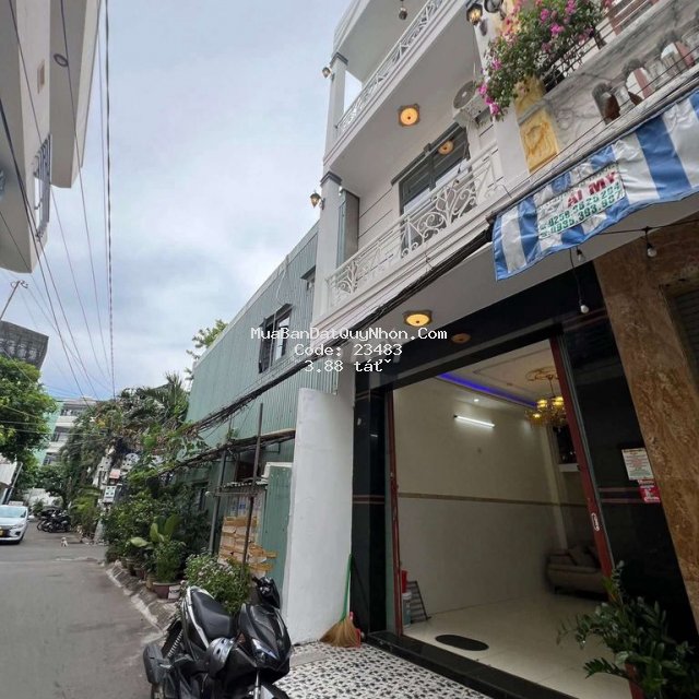Nhà hẻm hoàng văn thụ oto ra vô thoải mái