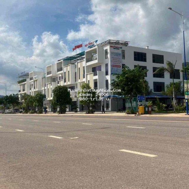 Bán đất nền  tại becamex vsip liền kề phố biển  4,9 triệu / m2, h