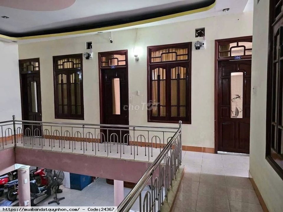 Bán khách sạn trung tâm tp biển quy nhơn, cách biển 35m Bán khách sạn trung tâm tp biển quy nhơn, cách biển 35m
