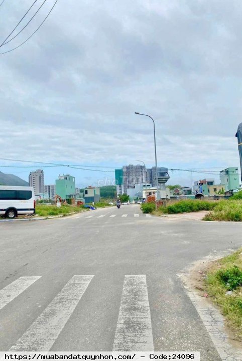 Bán lô đất mặt tiền đường số 5 khu gara quyền quy nhơn