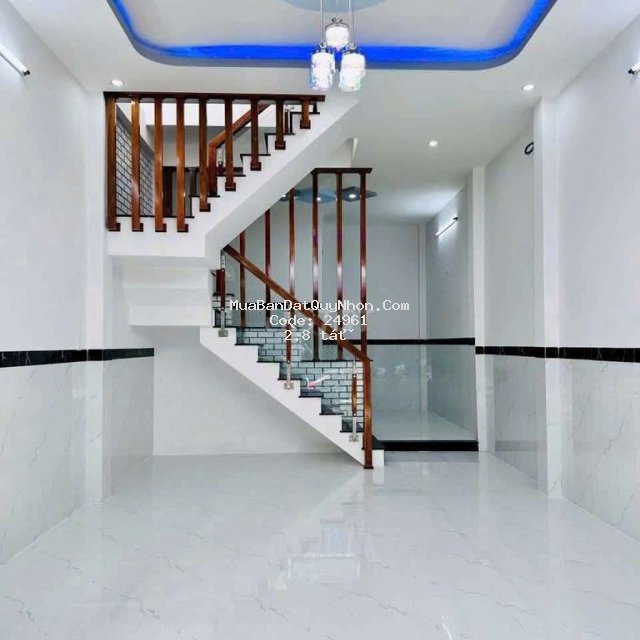 Bán nhà 2 tầng mới 100% cách biển chỉ 200m 