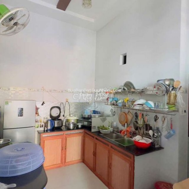 Bán nhà góc 2 mặt tiền đường nội bộ khu thành thái, phường quang trung