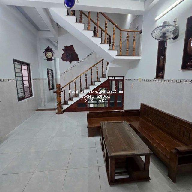 Bán nhà hẻm nguyễn huệ, trung tâm quy nhơn. gần quảng trường