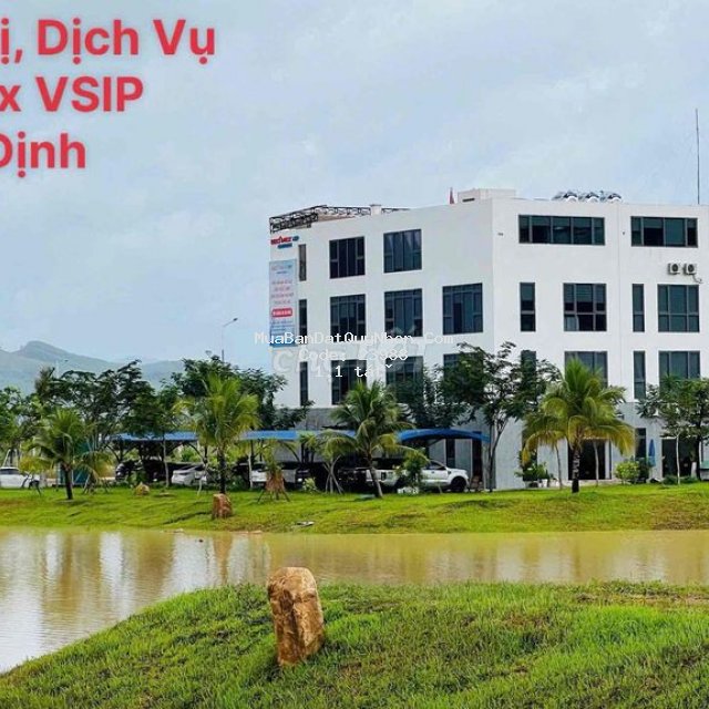 Cần bán lô đất vị trí đẹp trong lòng khu công nghiệp vsip
