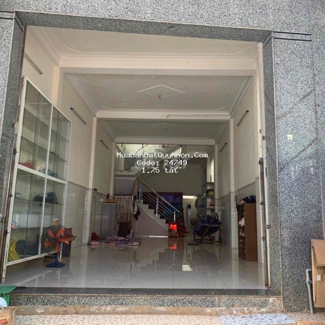 Giảm giá 250 tr cần  bán nhà mặt tiền chợ hoài hương