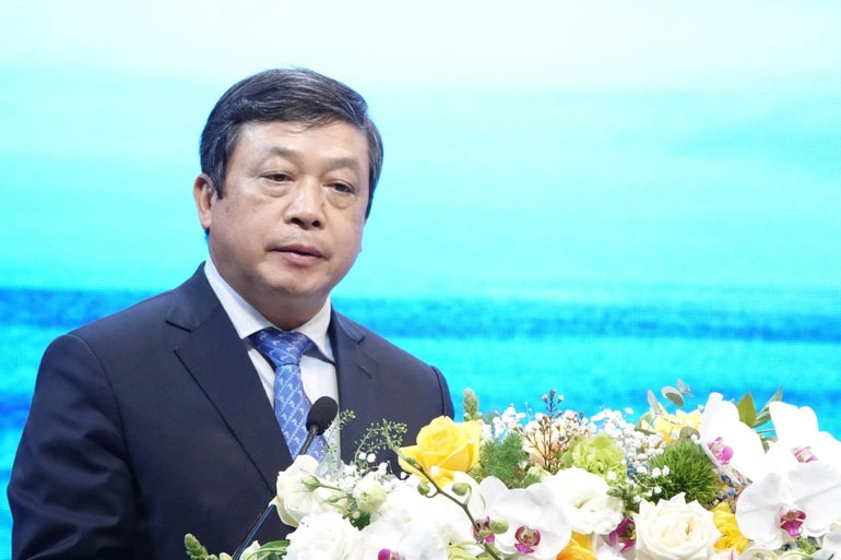 Thứ trưởng Bộ VH-TT-DL Đoàn Văn Việt phát biểu